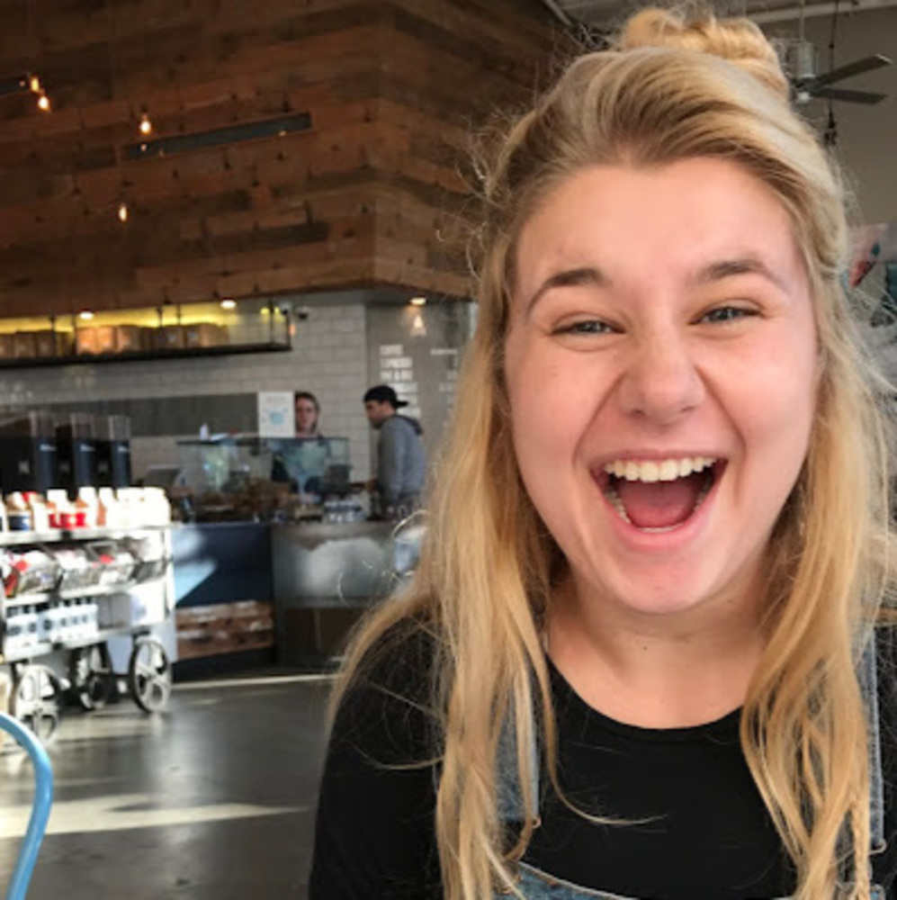Meet your Posher, Hannah